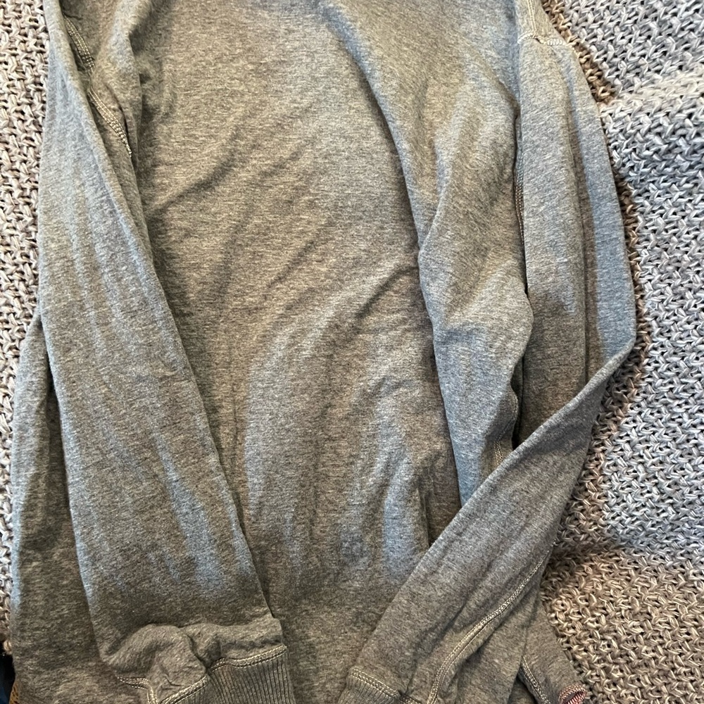 2 - American Eagle Outfitters XL Shirts - Picture 9 of 9